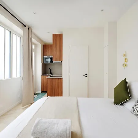 Apartman 15 - Luxury L023 Párizs