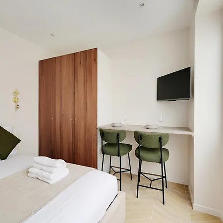 Apartman 15 - Luxury L023 Párizs